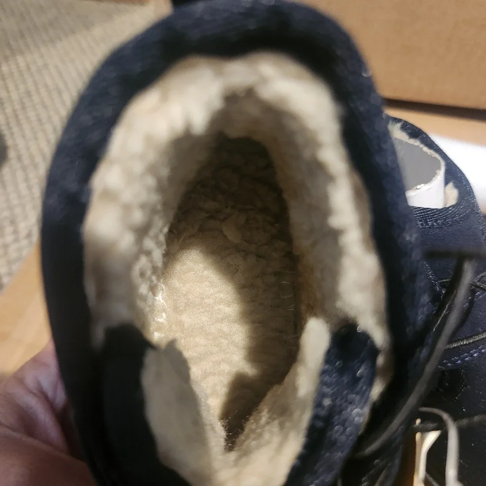 Cat & Jack Boys Navy Blue Faux Suede Shearling Lined Ankle Boots Size 7 NEw